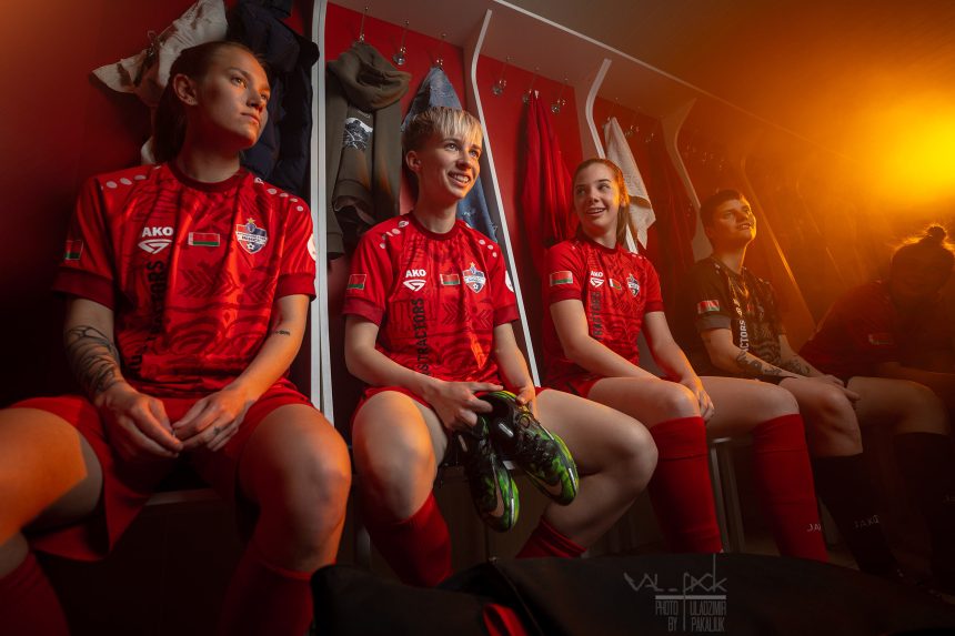 Фото футбольной раздевалки